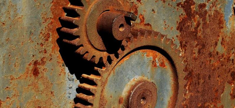 在潮濕、酸堿等惡劣環(huán)境中，未經(jīng)過處理的產(chǎn)品容易受到腐蝕，從而降低其使用壽命。浸滲劑能夠形成一層保護膜，阻止外界腐蝕介質(zhì)的侵入，延長產(chǎn)品的使用壽命。例如，一些海上設(shè)備的零部件經(jīng)過浸滲處理后，能夠更好地抵御海水的侵蝕，保持良好的性能。