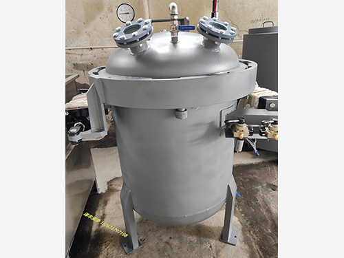 真空浸滲罐的特點(diǎn)、規(guī)格、配置、材質(zhì)及各項(xiàng)性能參數(shù)